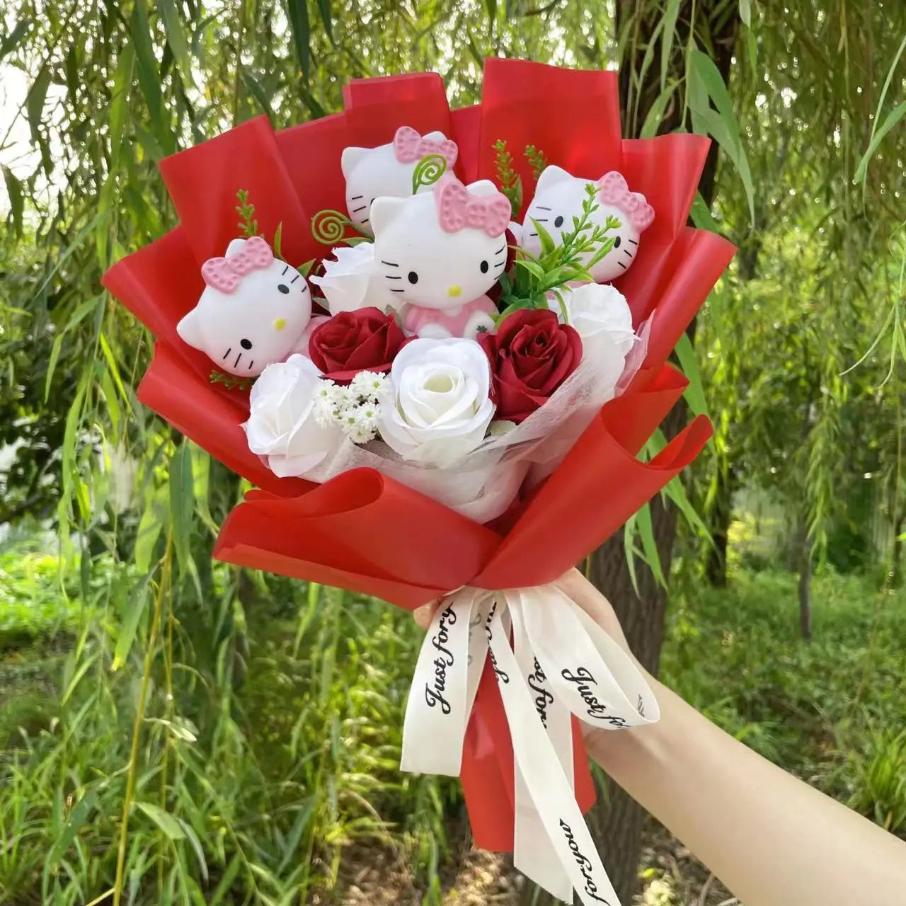Hello Kitty künstlicher Blumenstrauß mit Figuren